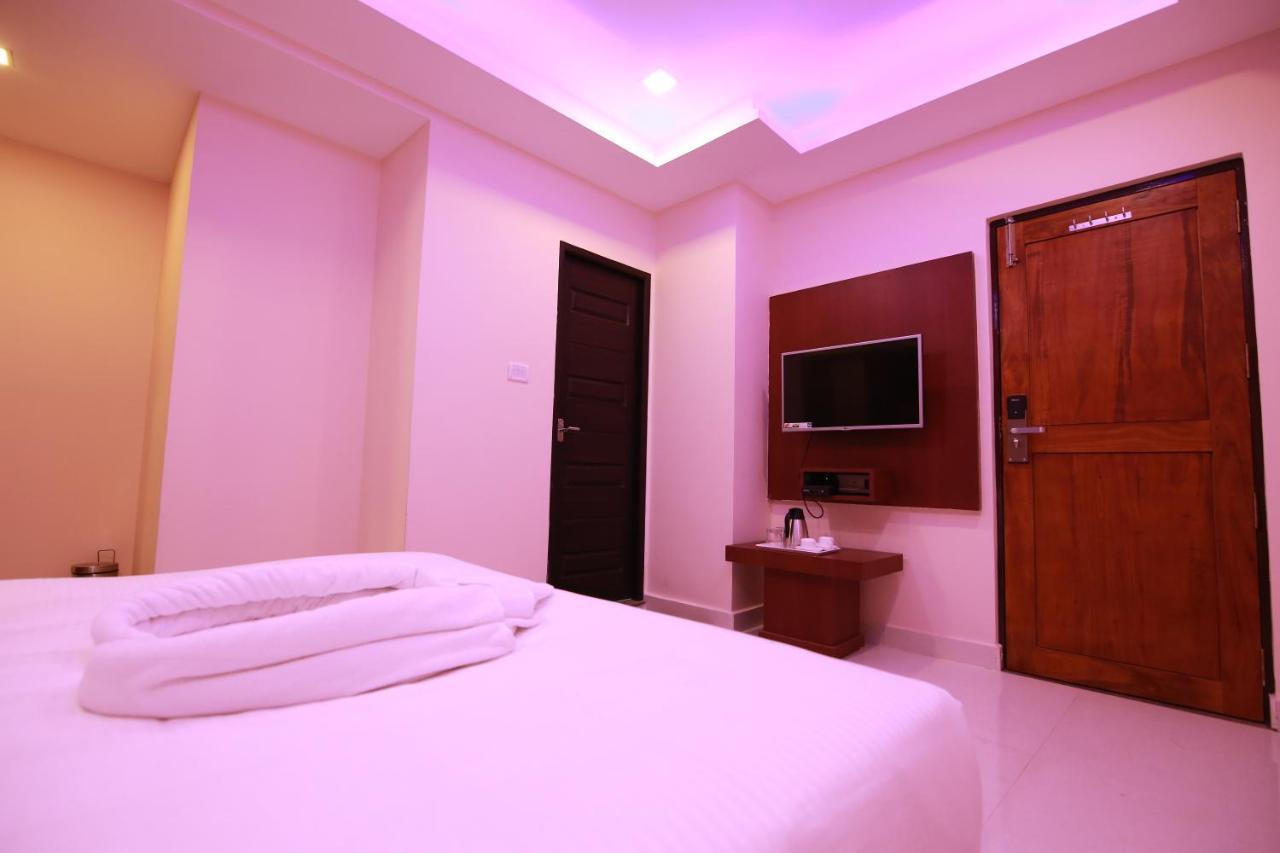 Hotel Apple Suites 班加罗尔 外观 照片