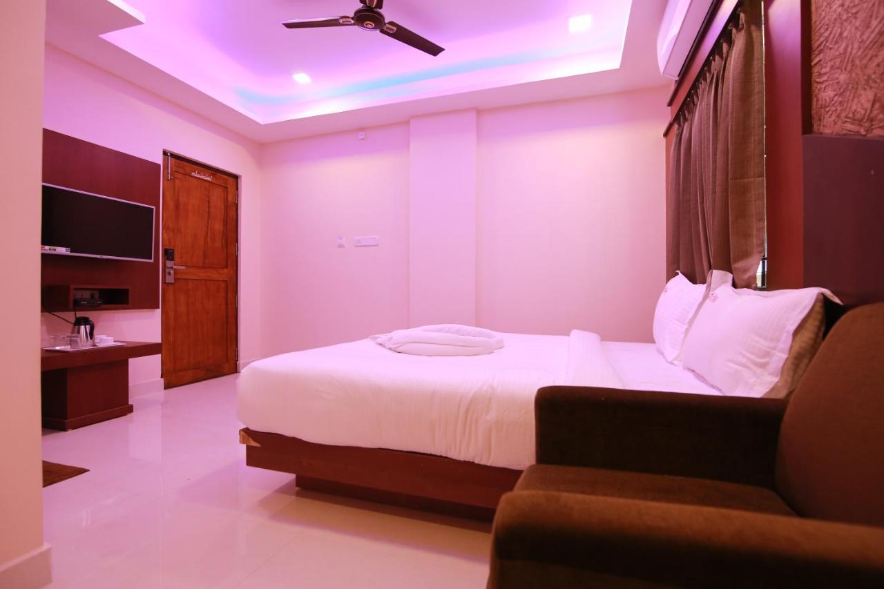 Hotel Apple Suites 班加罗尔 外观 照片