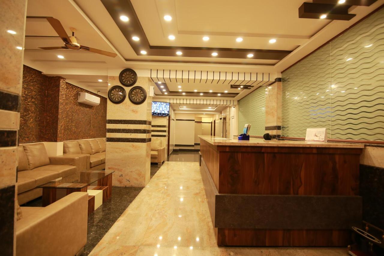 Hotel Apple Suites 班加罗尔 外观 照片