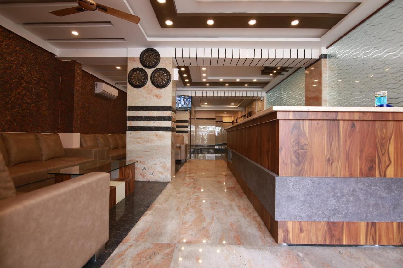 Hotel Apple Suites 班加罗尔 外观 照片