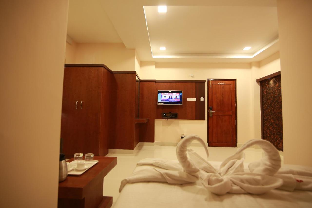 Hotel Apple Suites 班加罗尔 外观 照片