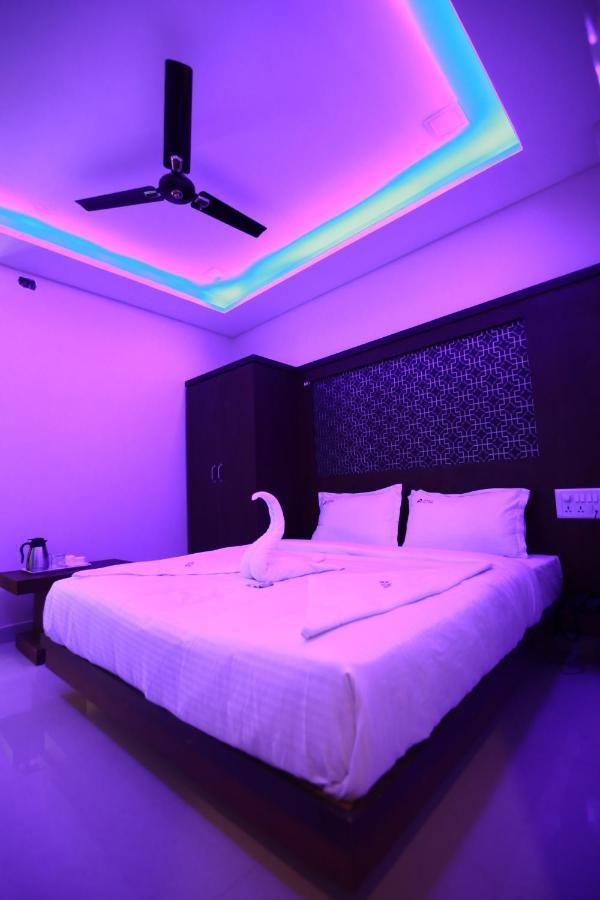 Hotel Apple Suites 班加罗尔 外观 照片